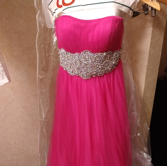 Juvani brand padgent dress - Picture 1 of 1